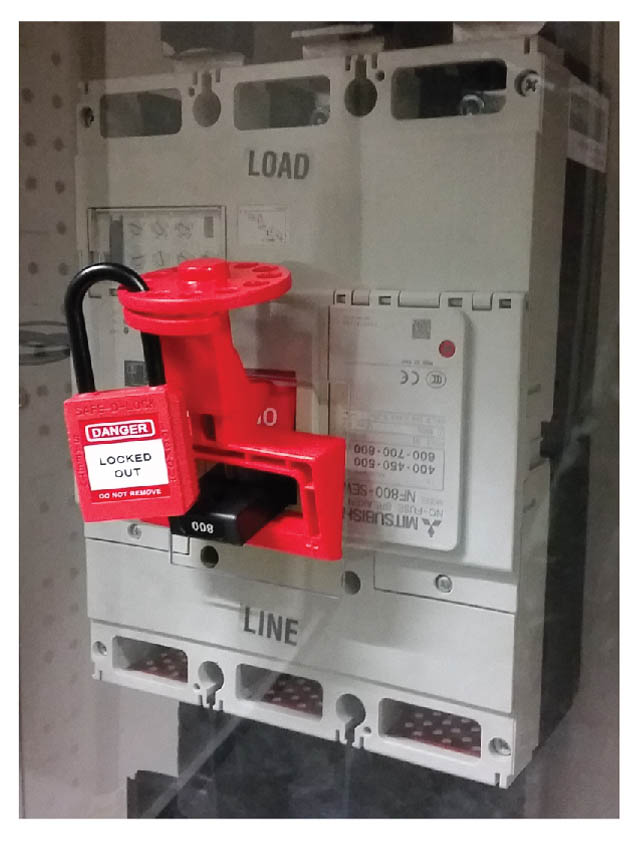 SAFEDLOCK VLB12 LARGE CIRCUIT BREAKER LOCKOUT (WITH ADJUSTABLE SCREW)